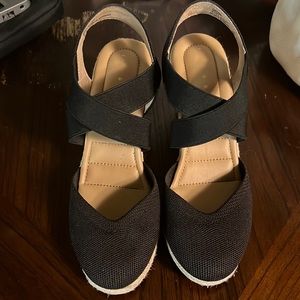 Kelly and Katie wedge- like new, worn 5x